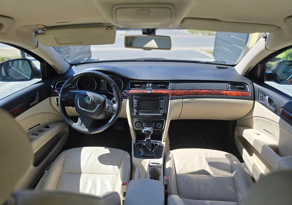 Skoda Superb cena 22700 przebieg: 297658, rok produkcji 2009 z Koluszki małe 254